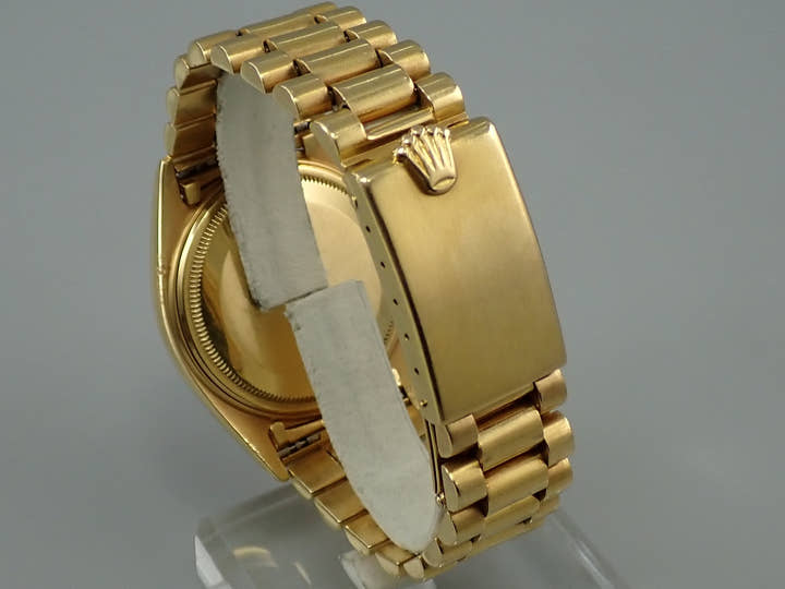 ロレックス デイデイト36 Ref.1803 イエローゴールド ブラック文字盤 中古 2Z68ZVLC