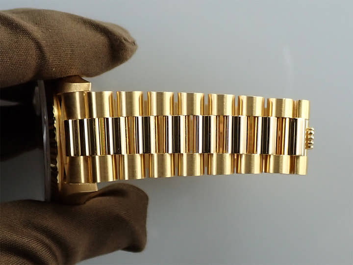 ロレックス デイデイト36 Ref.18238NGE イエローゴールド ホワイトシェル文字盤