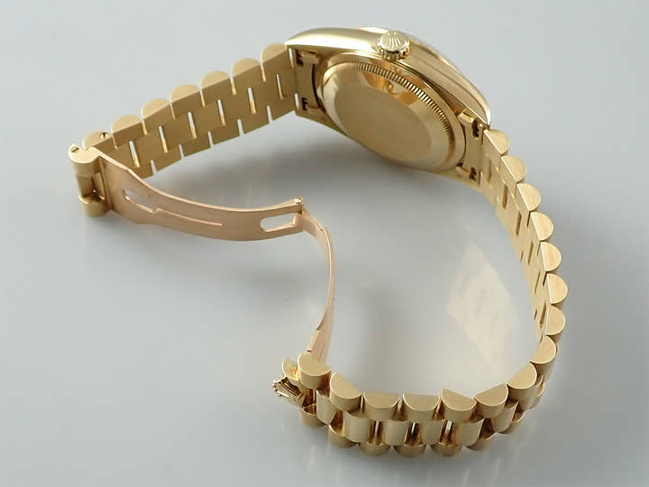 ロレックス デイデイト36 Ref.18238NGE イエローゴールド ホワイトシェル文字盤