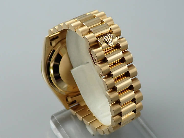 ロレックス デイデイト36 Ref.18238NME イエローゴールド ホワイトシェル文字盤