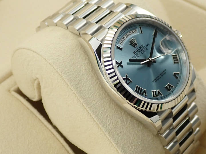 ロレックス デイデイト36 Ref.128236 プラチナ アイスブルー文字盤