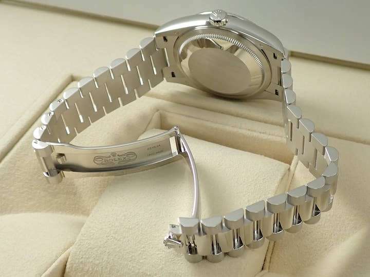 ロレックス デイデイト36 Ref.128236 プラチナ アイスブルー文字盤