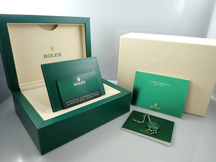 ロレックス デイデイト36 Ref.118135 エバーローズゴールド チョコレート文字盤