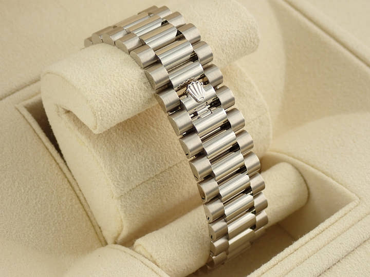 ロレックス デイデイト40 Ref.228349RBR ホワイトゴールド メテオライト文字盤