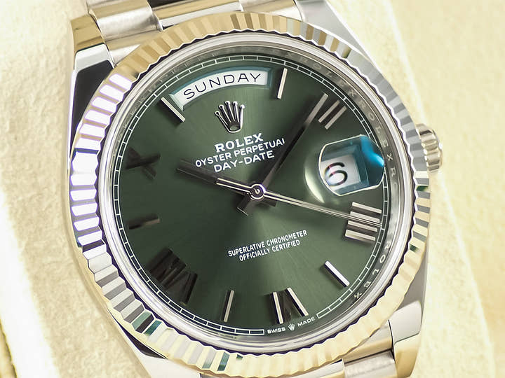 ロレックス デイデイト40 Ref.228239 ホワイトゴールド オリーブグリーン文字盤