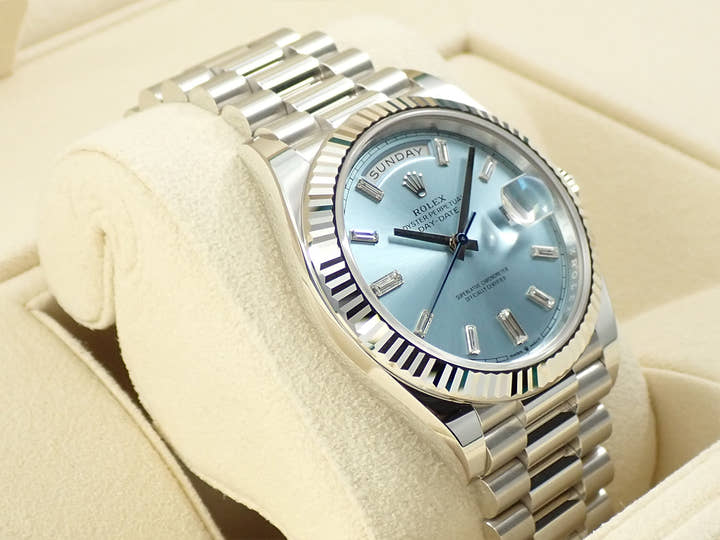 ロレックス デイデイト40 Ref.228236A プラチナ アイスブルー文字盤