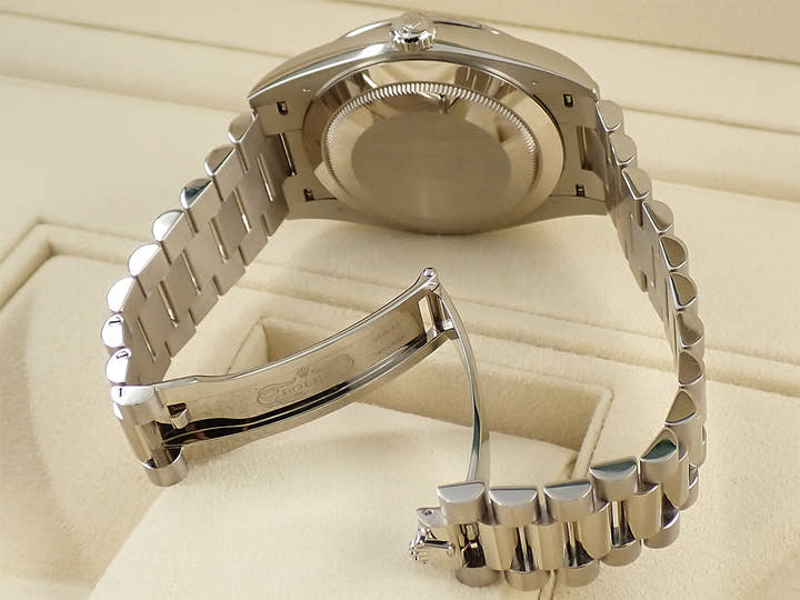 ロレックス デイデイト40 Ref.228349RBR ホワイトゴールド メテオライト文字盤