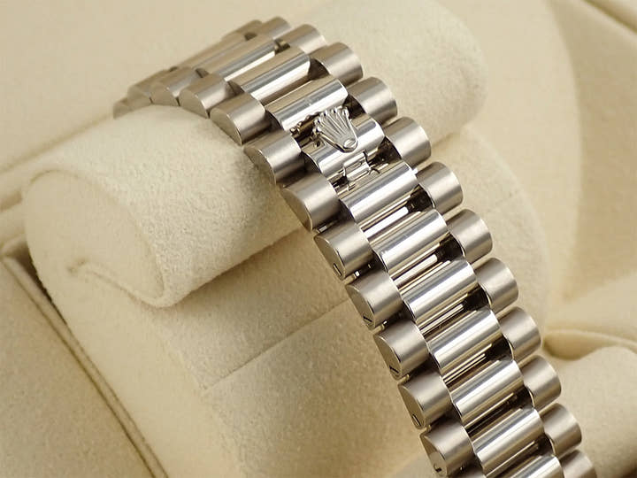 ロレックス デイデイト40 Ref.228349RBR ホワイトゴールド メテオライト文字盤