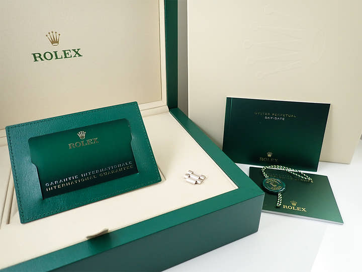 ロレックス デイデイト40 Ref.228349RBR ホワイトゴールド メテオライト文字盤