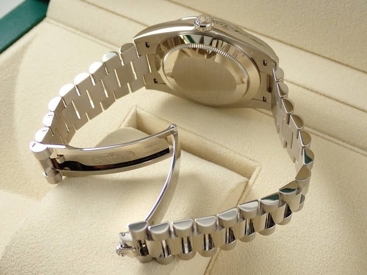 ロレックス デイデイト40 Ref.228239A ホワイトゴールド ブラックx10Pダイヤ文字盤