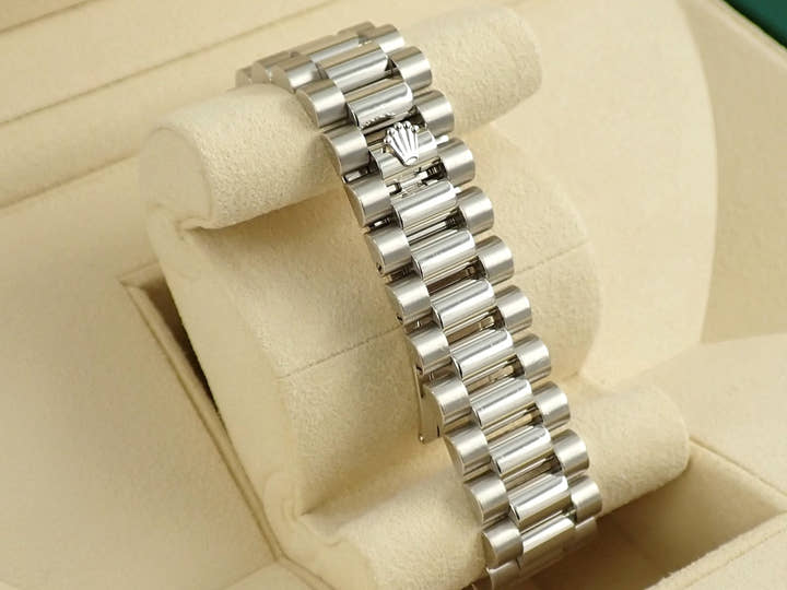 ロレックス デイデイト Ref.118346A プラチナ アイスブルーコンピューターx10Pダイヤ文字盤