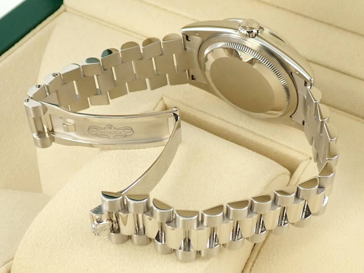 ロレックス デイデイト Ref.118346A プラチナ アイスブルーコンピューターx10Pダイヤ文字盤