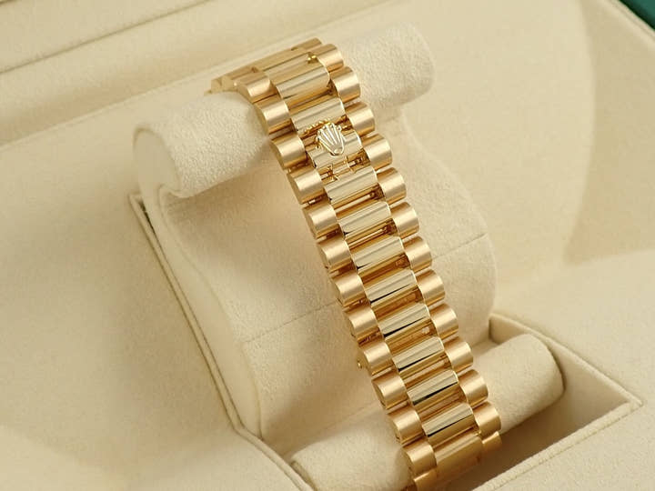 Rolex Day-Date 40 <Warranty, Box, etc.>