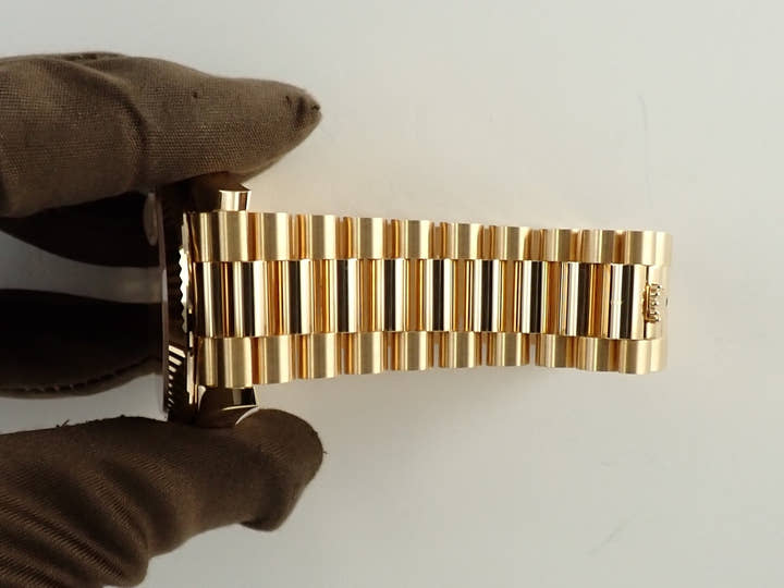 Rolex Day-Date 40 <Warranty, Box, etc.>