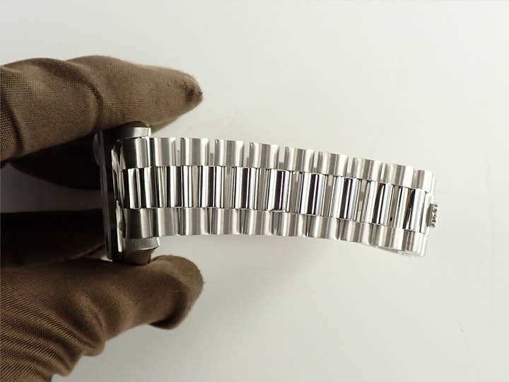 ロレックス デイデイト Ref.18206 プラチナ アイスブルー文字盤