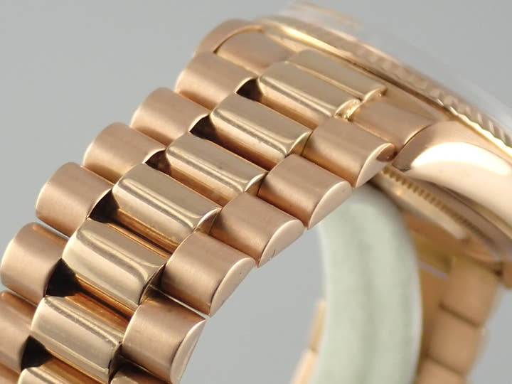 Rolex Day-Date Ref.1803 Champagne/Pink Dial Used day-date-66