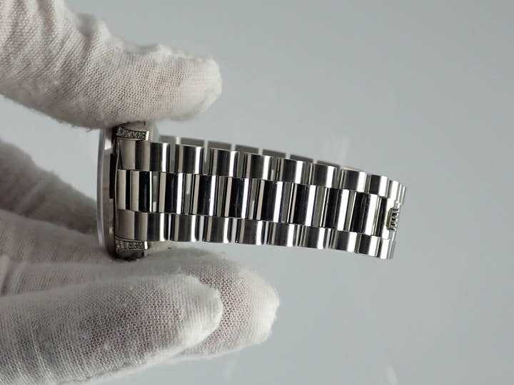 ロレックス デイデイト Ref.18296 シルバー文字盤 中古 day-date-70
