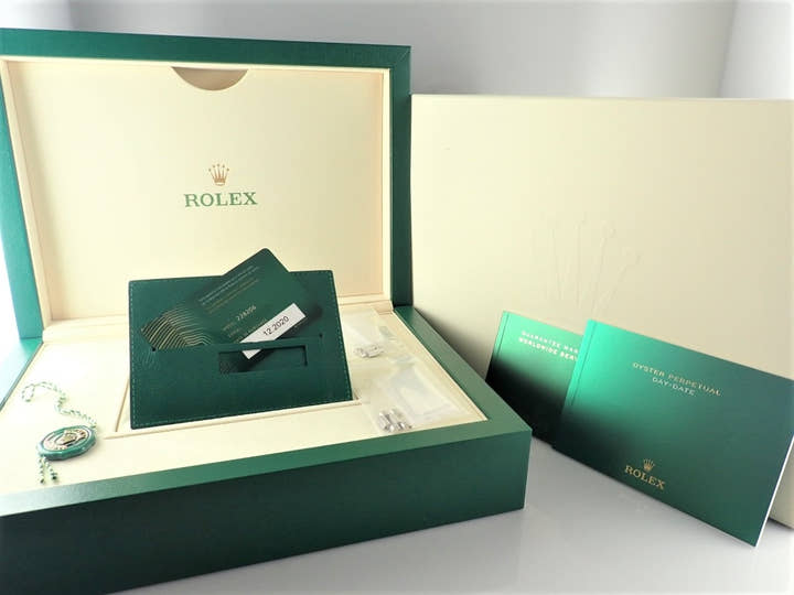 ロレックス デイデイト Ref.228206A アイスブルー文字盤 中古 day-date-73