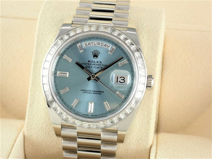ロレックス デイデイト Ref.228396TBR アイスブルー文字盤 中古 day-date-74