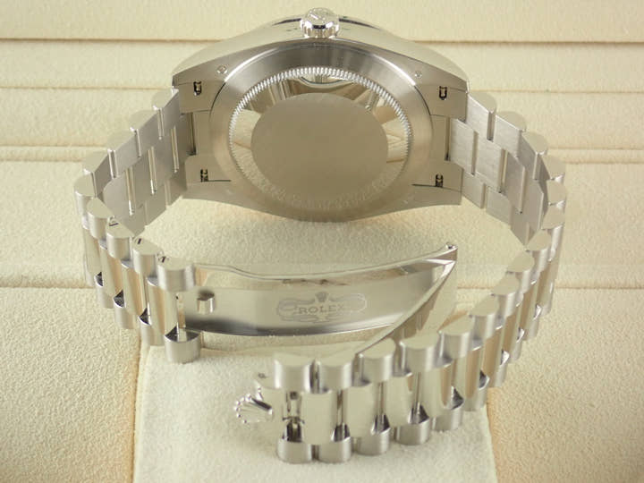 ロレックス デイデイト Ref.228396TBR アイスブルー文字盤 中古 day-date-74