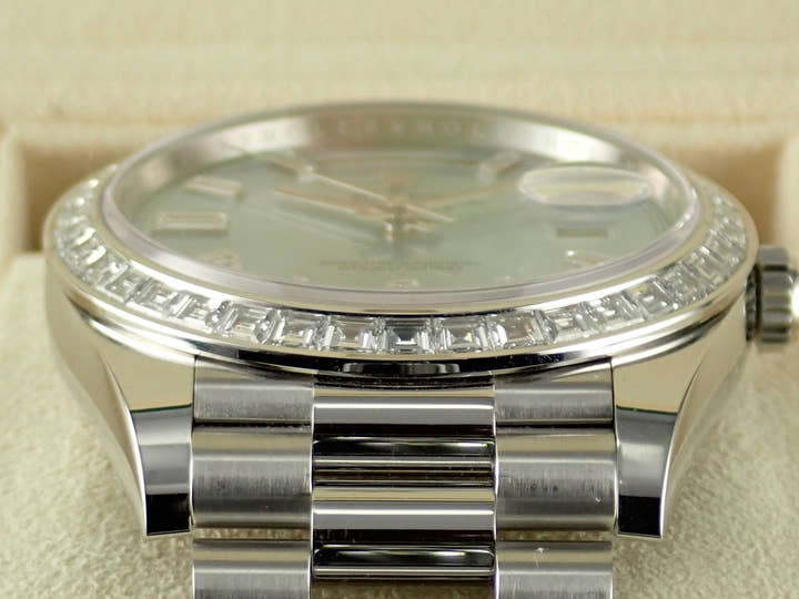 ロレックス デイデイト Ref.228396TBR アイスブルー文字盤 中古 day-date-74