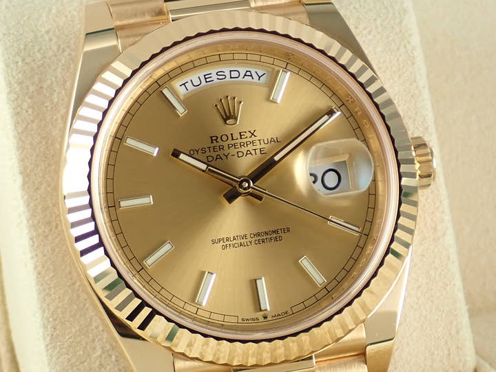 ロレックス デイデイト Ref.228238 シャンパン文字盤 中古 day-date-78