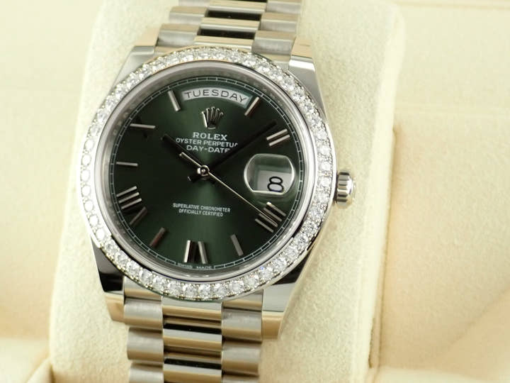 ロレックス デイデイト Ref.228349RBR オリーブグリーン文字盤 未使用 day-date-83