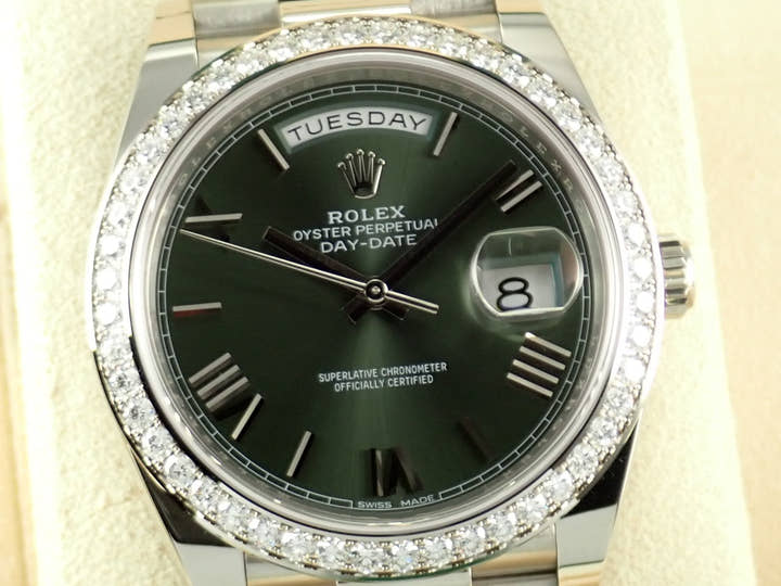ロレックス デイデイト Ref.228349RBR オリーブグリーン文字盤 未使用 day-date-83