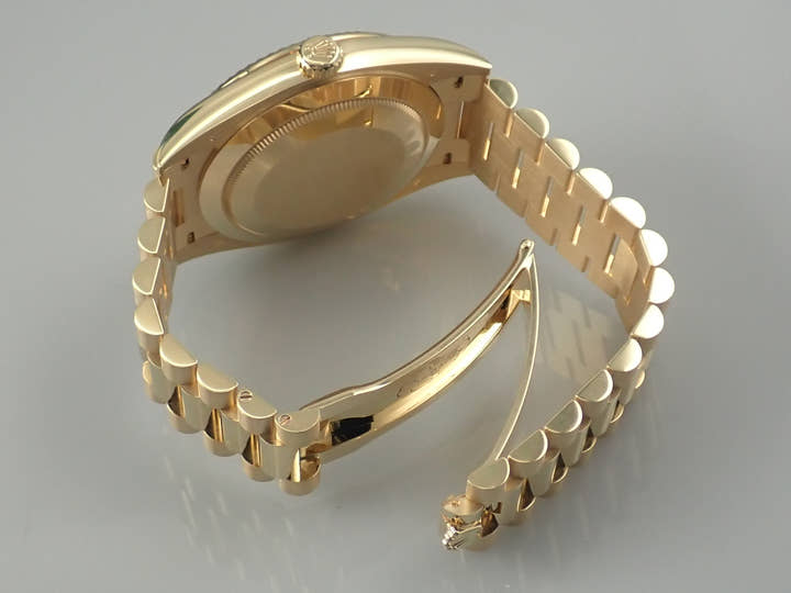 ロレックス デイデイト Ref.228238 ブラック文字盤 中古 day-date-90