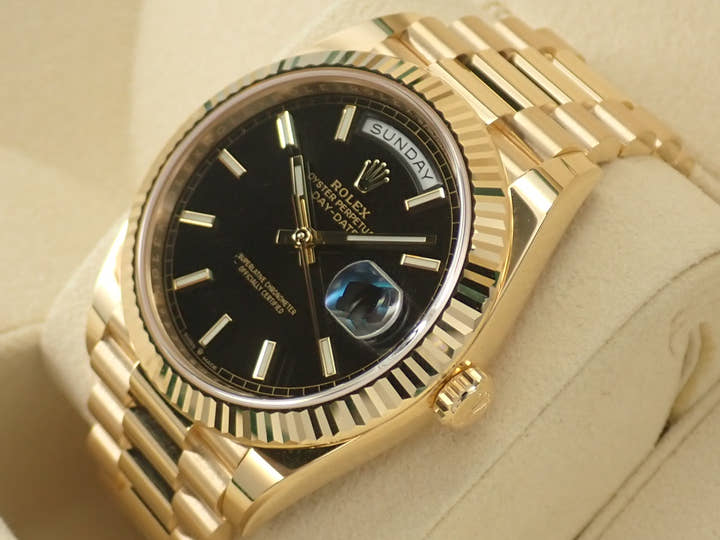 ロレックス デイデイト Ref.228238 ブラック文字盤 中古 day-date-90