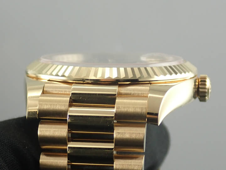 ロレックス デイデイト Ref.228238 ブラック文字盤 中古 day-date-90