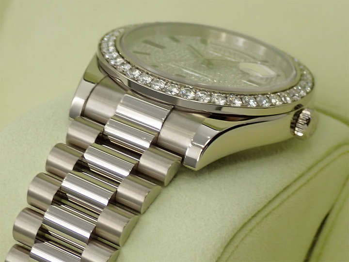 ロレックス デイデイトII Ref.218349 ホワイトゴールド パヴェダイヤ文字盤