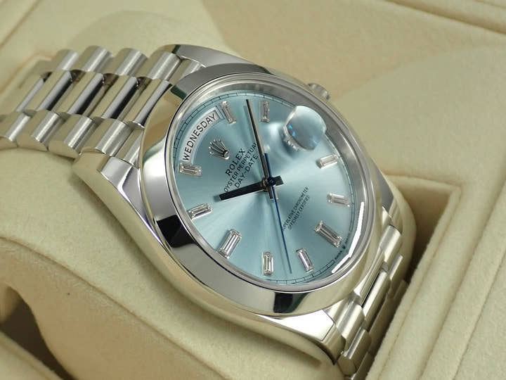 ロレックス デイデイト40 Ref.228206A プラチナ アイスブルー文字盤