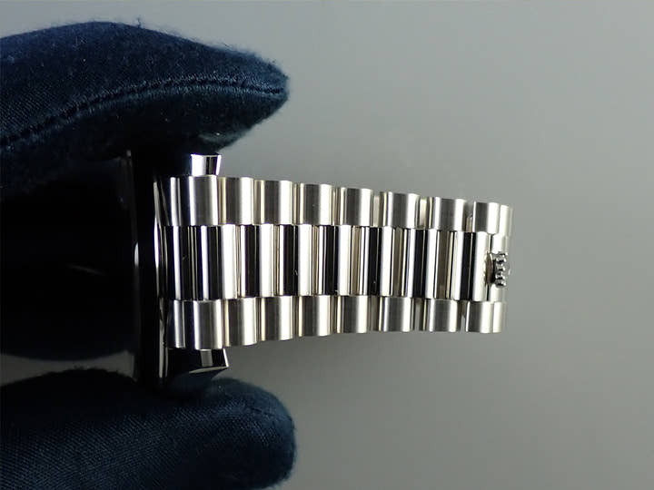 ロレックス デイデイト40 Ref.228206 プラチナ アイスブルー文字盤