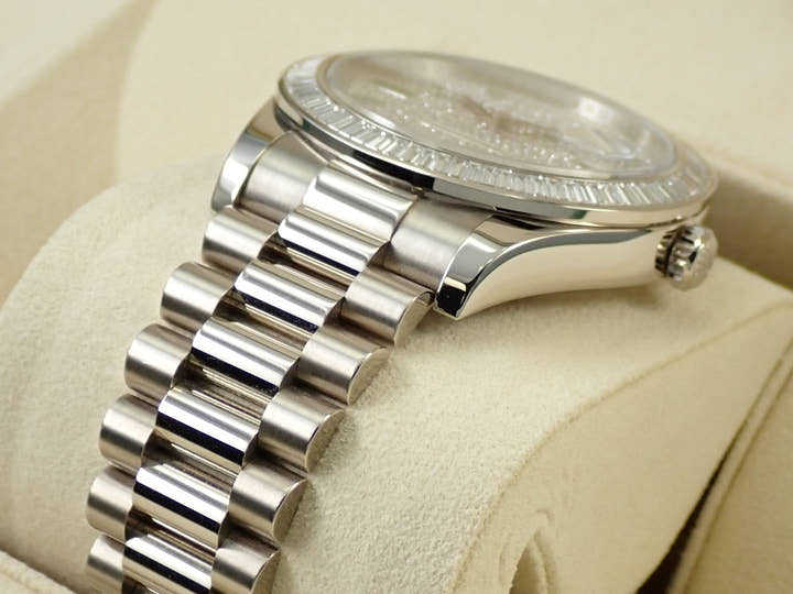 ロレックス デイデイトII Ref.218399BR ホワイトゴールド ダイヤモンド文字盤