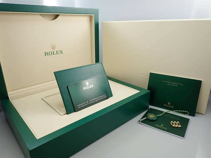 ロレックス デイデイト40 Ref.228348RBR イエローゴールド パヴェダイヤモンドx10Pダイヤ文字盤