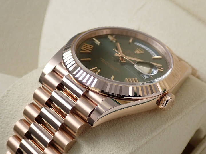 ロレックス デイデイト40 Ref.228235 エバーローズゴールド オリーブグリーン文字盤