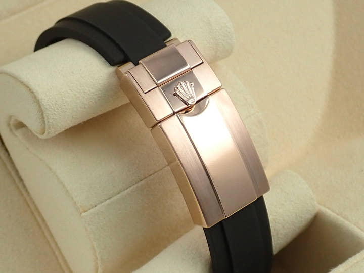 ロレックス デイトナ Ref.116515LN エバーローズゴールド ピンクxブラック文字盤