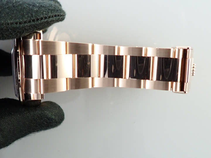 ロレックス デイトナ Ref.116505G エバーローズゴールド ブラック文字盤