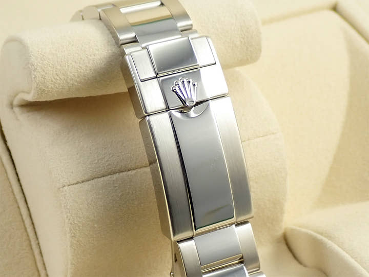 ロレックス デイトナ Ref.116506 プラチナ アイスブルー文字盤