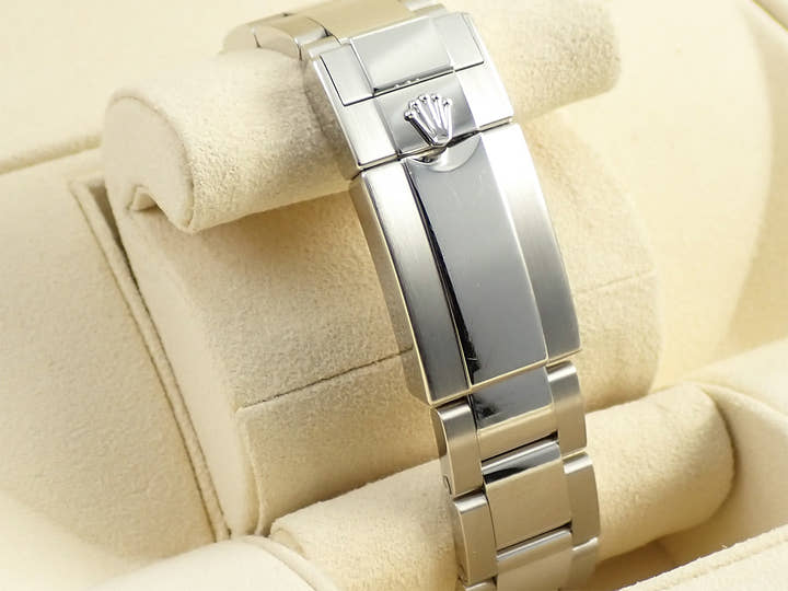 ロレックス デイトナ Ref.116506 プラチナ アイスブルー文字盤