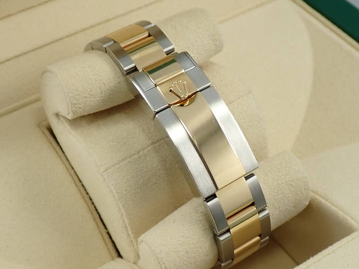 オメガ スピードマスター '57 クロノグラフ 38.6MM Ref.311.10.39.30.01.001 ブラック文字盤 中古 5F55H689