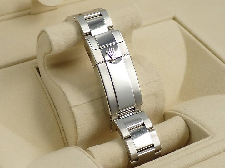 ロレックス デイトナ Ref.116506A プラチナ アイスブルー文字盤