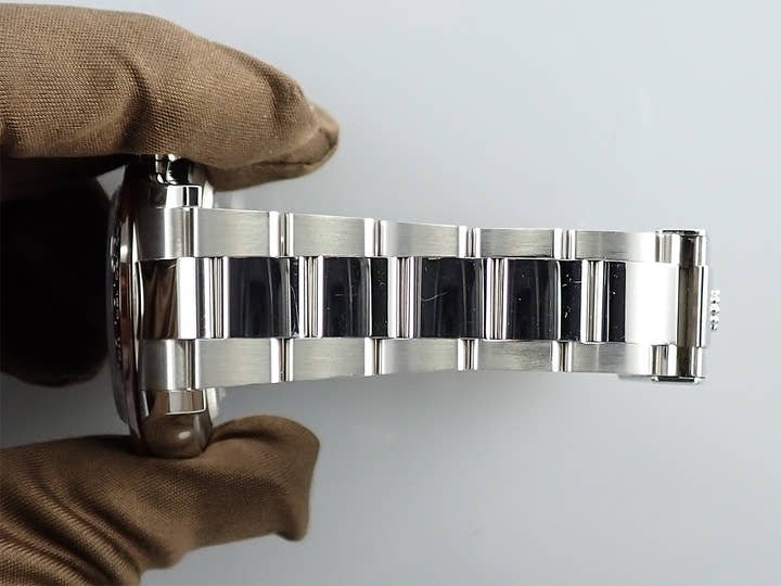 ロレックス デイトナ Ref.116506A プラチナ アイスブルー文字盤