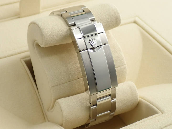 ロレックス デイトナ Ref.116506 プラチナ アイスブルー文字盤