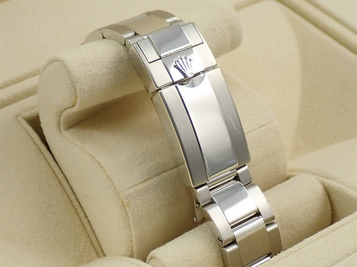 ロレックス デイトナ Ref.116506 プラチナ アイスブルー文字盤