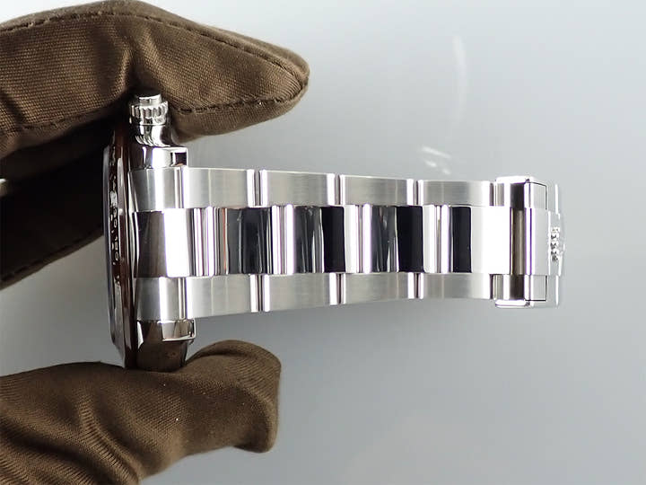 ロレックス デイトナ Ref.116506 プラチナ アイスブルー文字盤