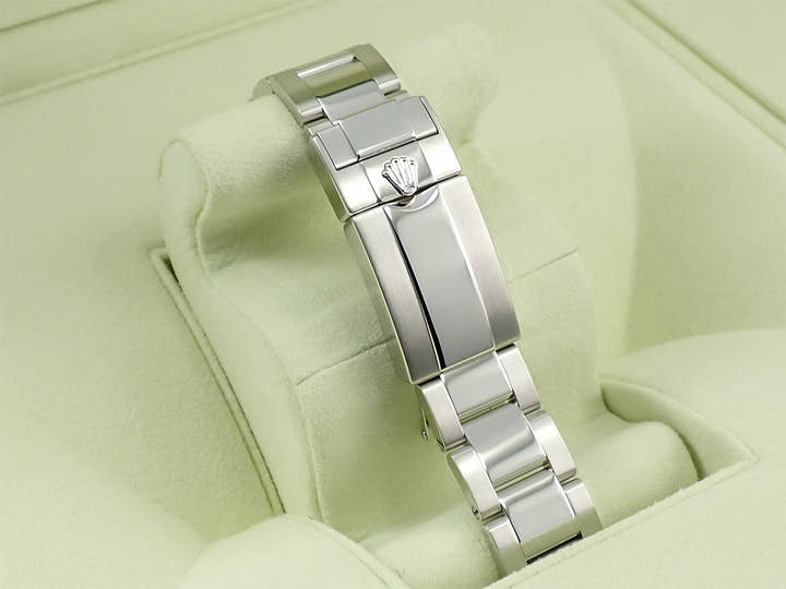 ロレックス デイトナ Ref.116506A プラチナ アイスブルー文字盤