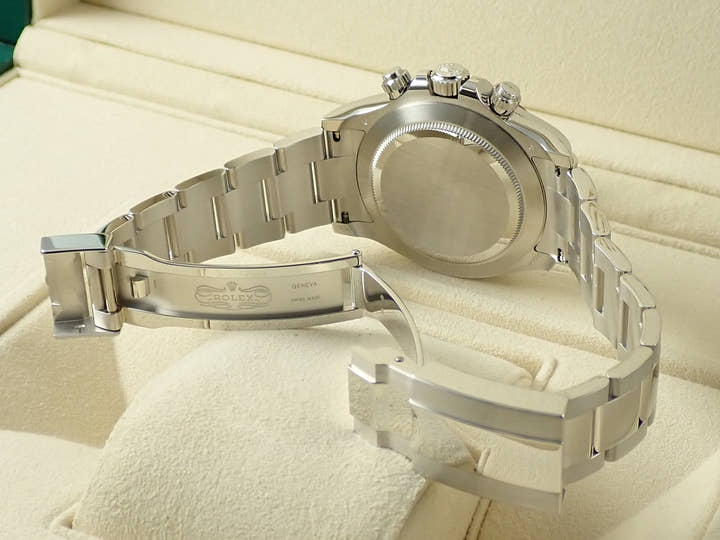 ロレックス デイトナ Ref.116506 プラチナ アイスブルー文字盤