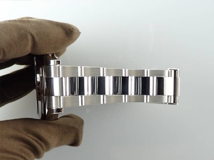 ロレックス デイトナ Ref.116506 プラチナ アイスブルー文字盤